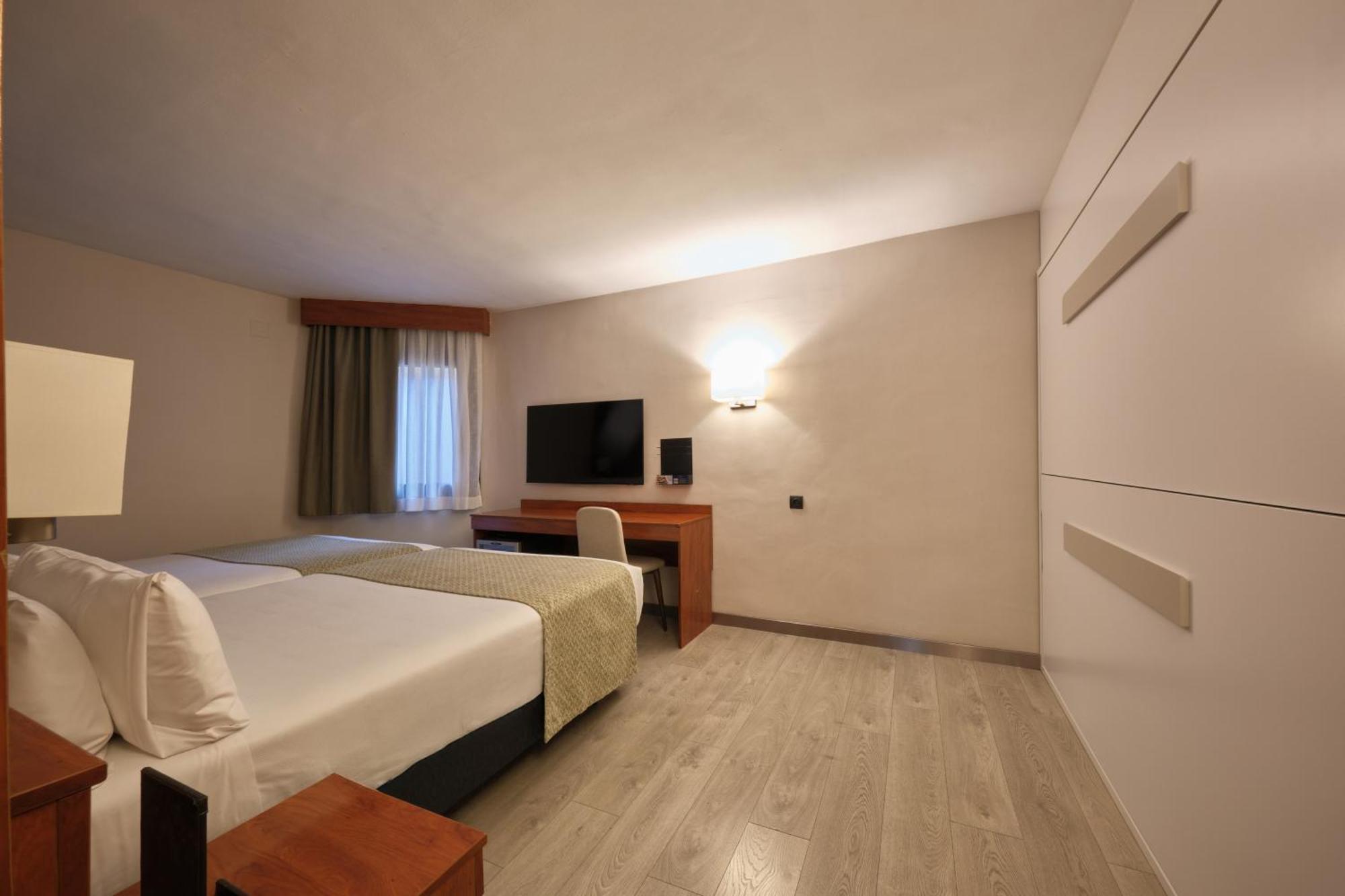 Catalonia Park Putxet Hotel Barcelona Luaran gambar