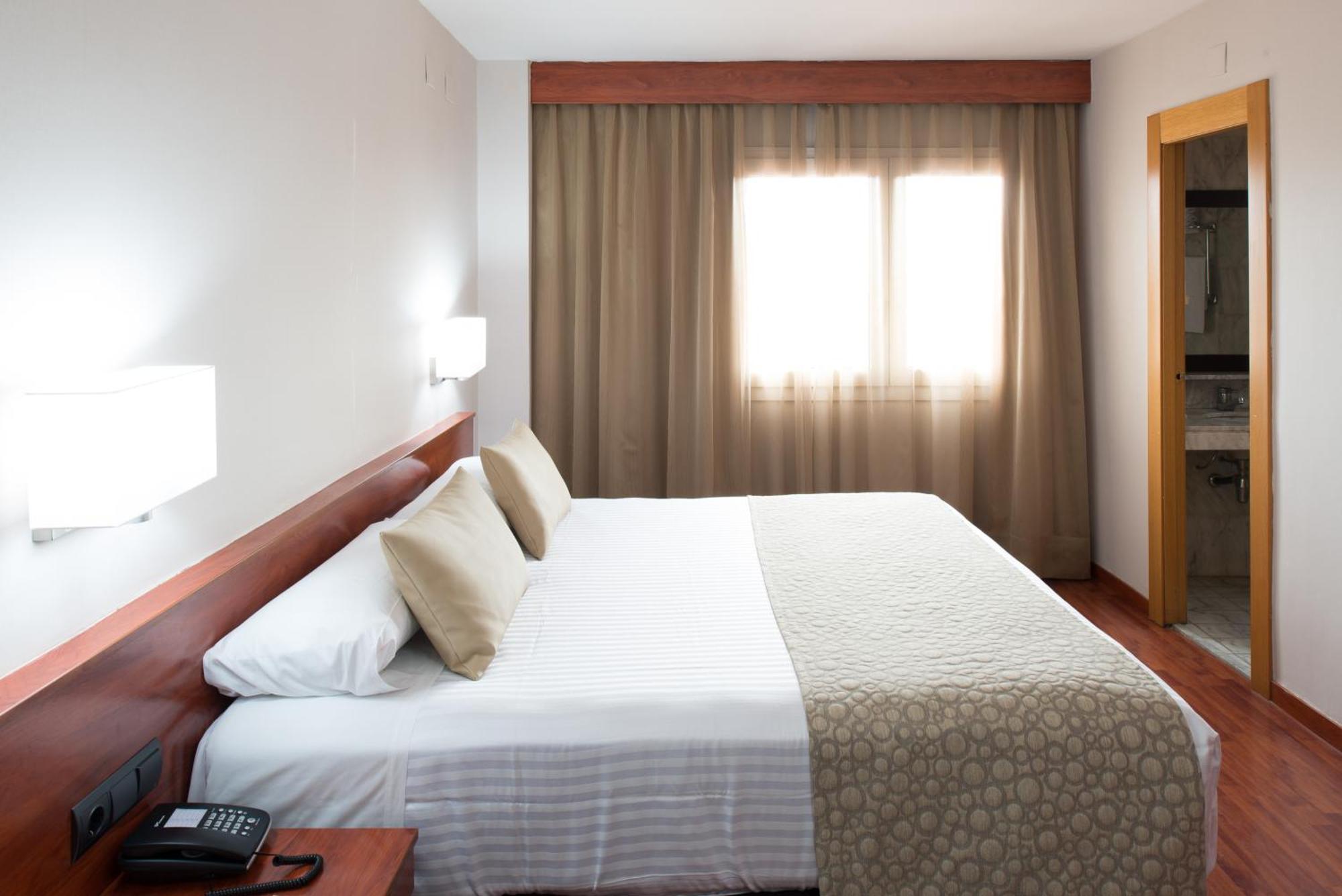 Catalonia Park Putxet Hotel Barcelona Luaran gambar